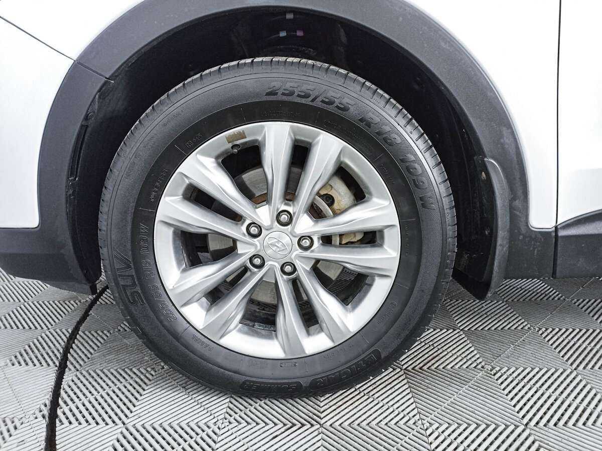 Б/У Хендай Санта Фе 2016 года. Фото: #11