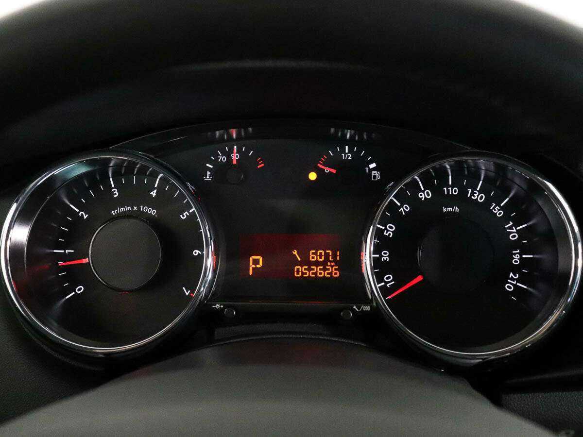 Б/У Пежо 3008 2014 года. Фото: #9