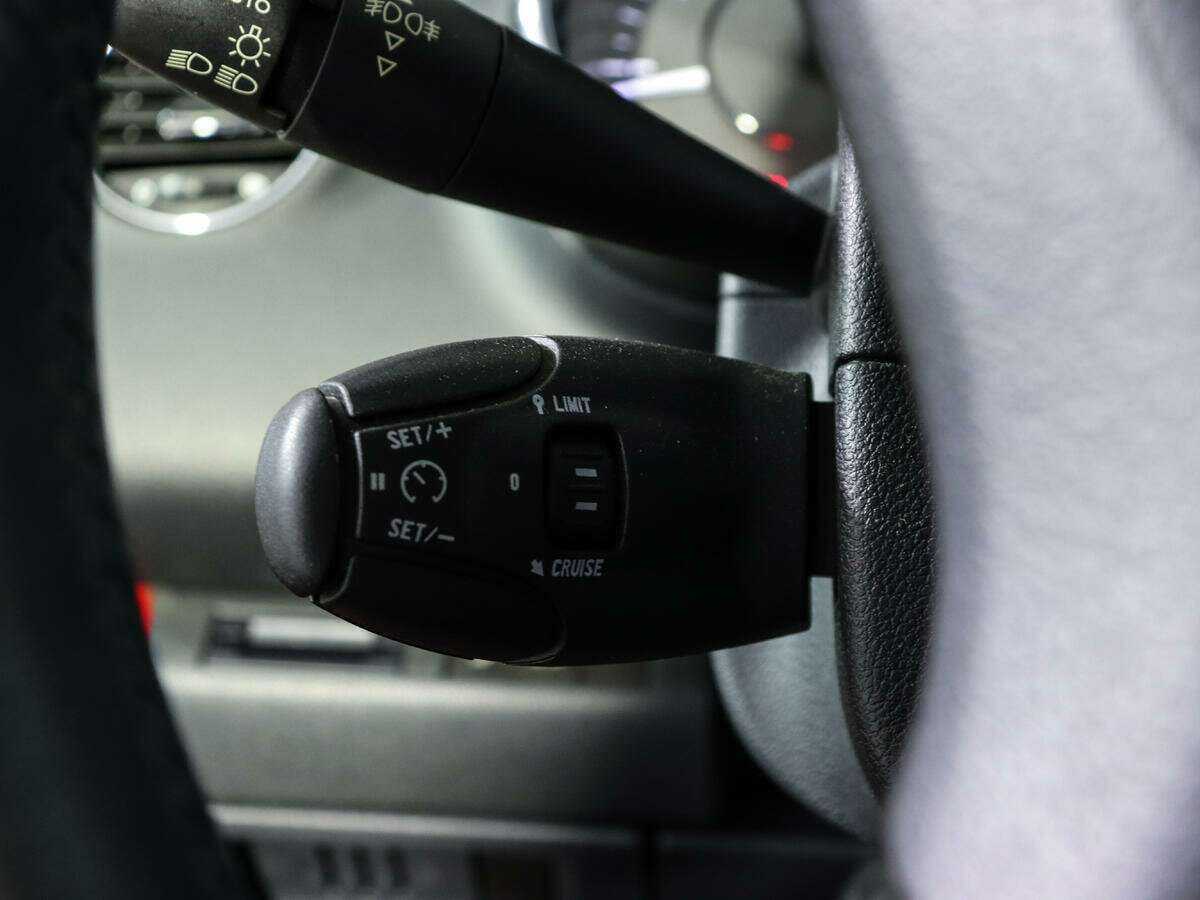 Б/У Пежо 3008 2012 года. Фото: #17