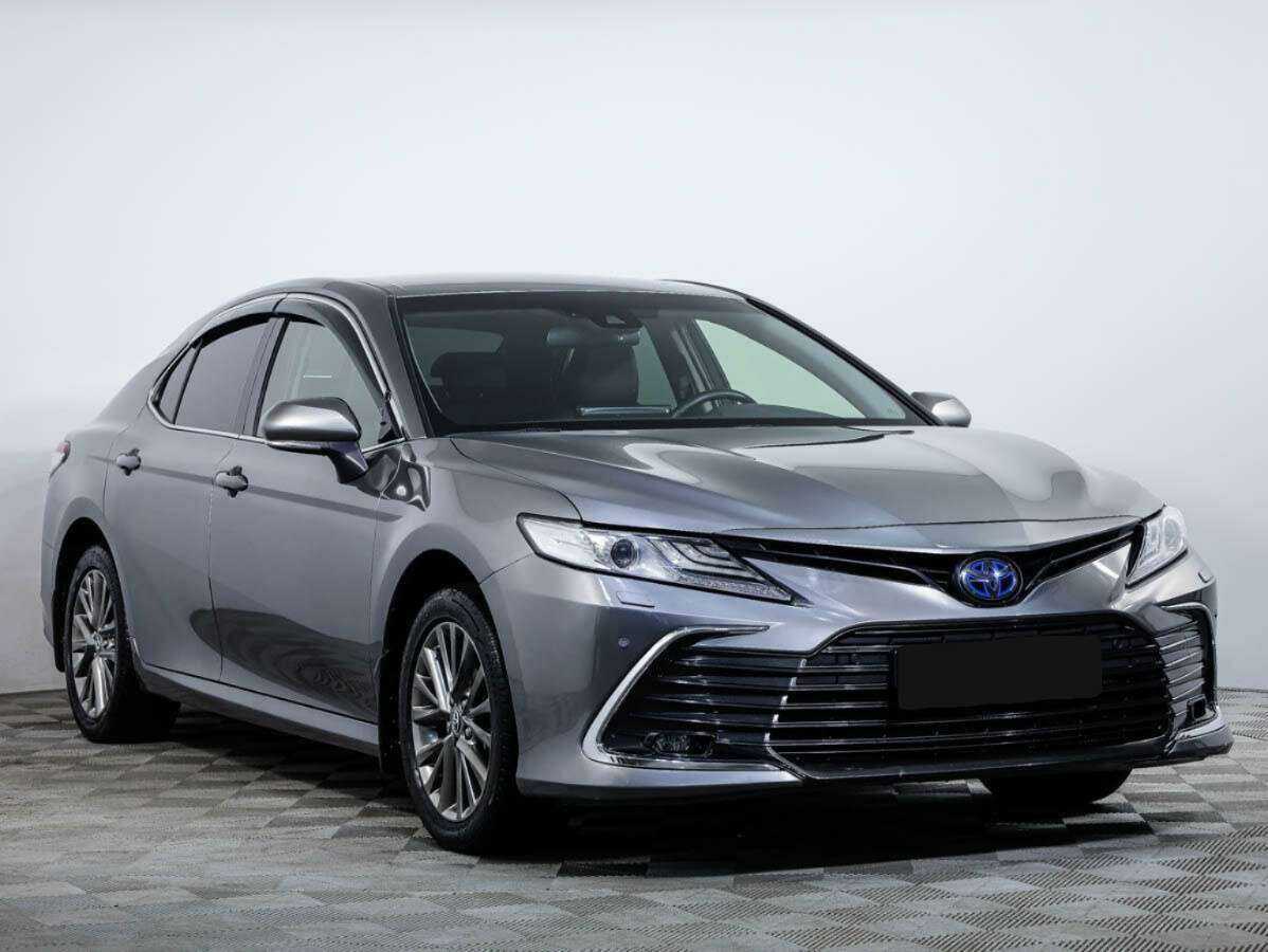 Toyota Camry 2021 года с пробегом. Фото: #1