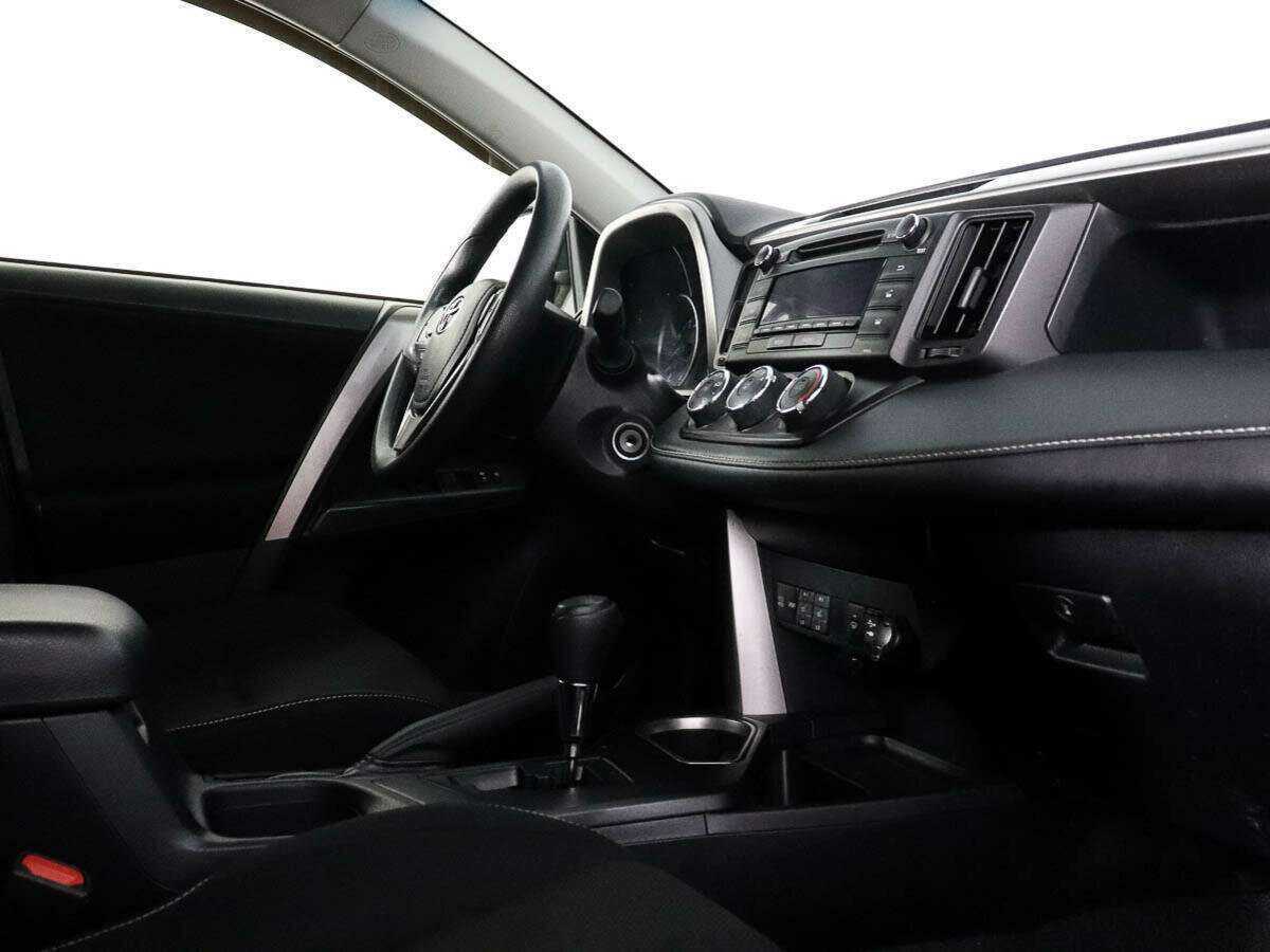 Б/У Тойота Рав4 2016 года. Фото: #6