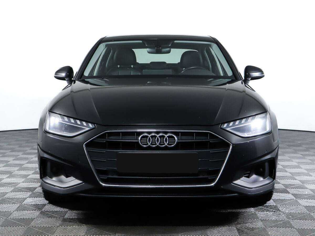 Audi A4 2020 года с пробегом. Фото: #1
