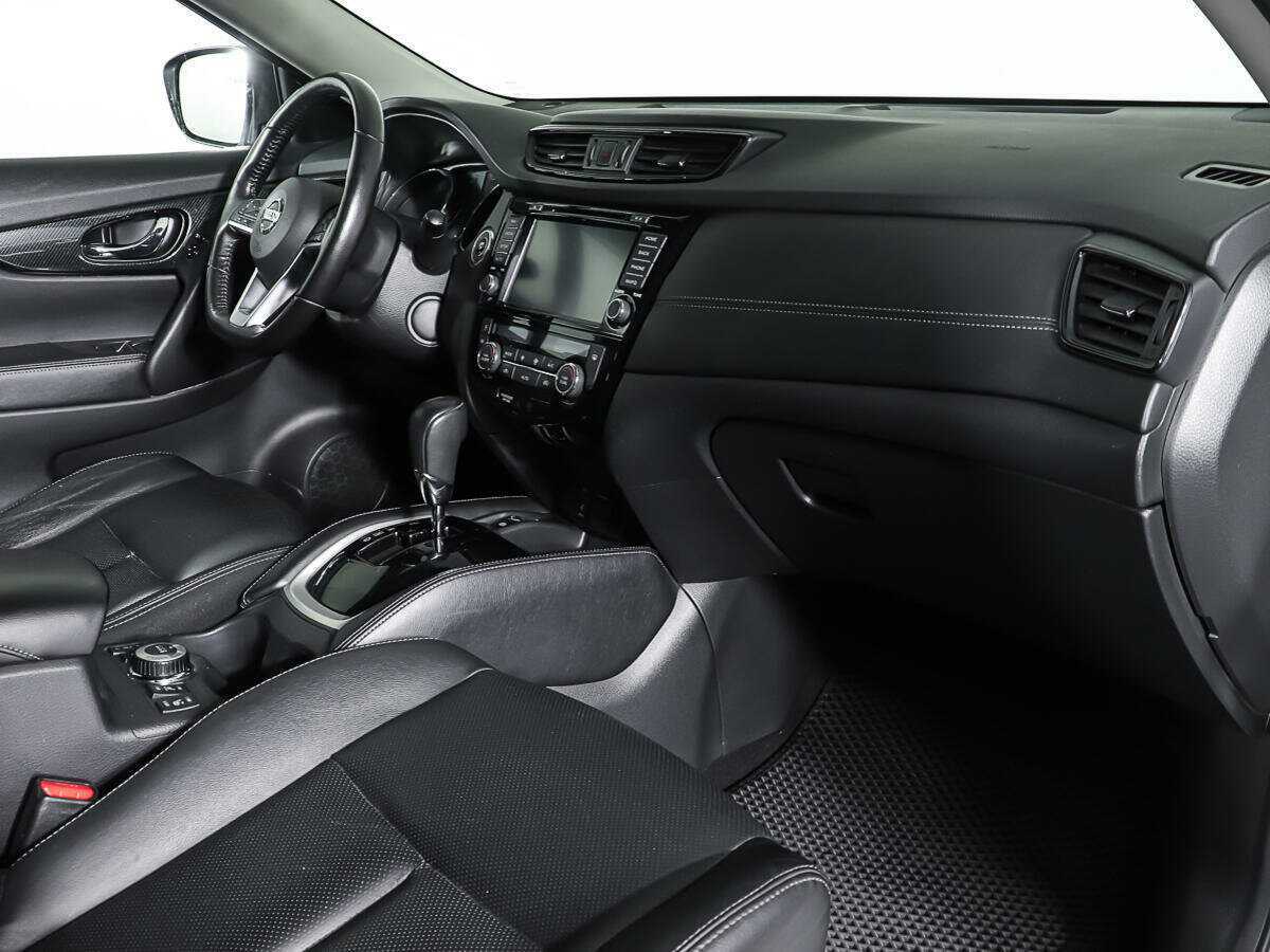 Б/У Ниссан Икс-Трейл 2019 года. Фото: #7