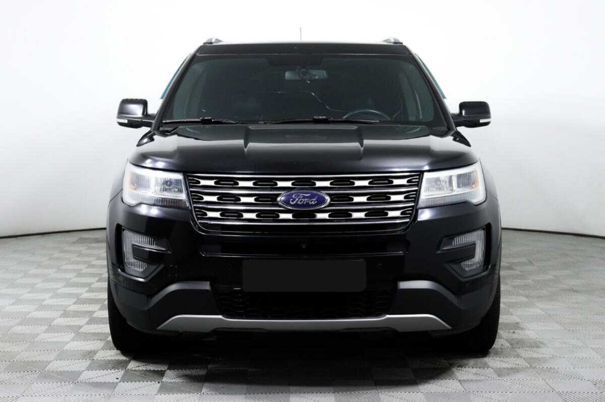 Ford Explorer 2015 года с пробегом. Фото: #1