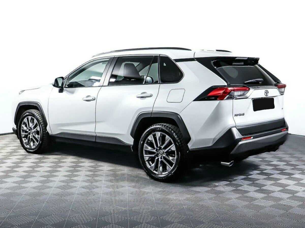 Toyota RAV4 2021 года с пробегом. Фото: #6