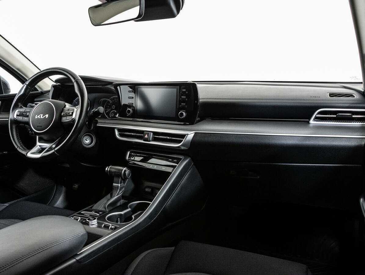 Б/У Киа К5 2021 года. Фото: #6