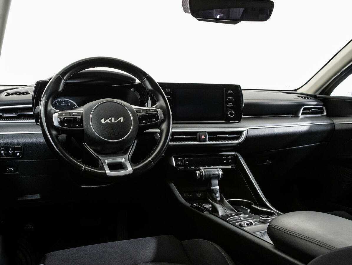 Б/У Киа К5 2021 года. Фото: #8