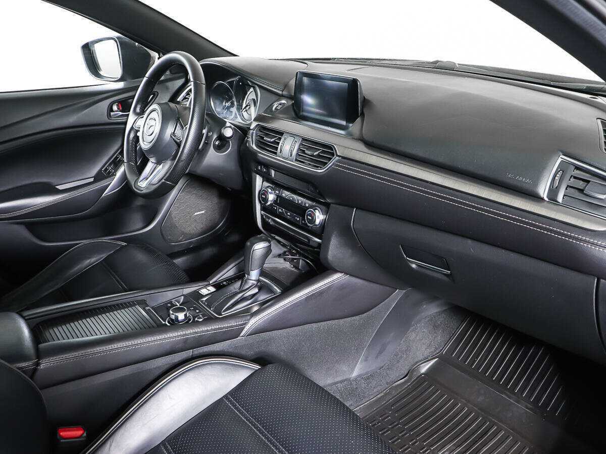 Б/У Мазда 6 2016 года. Фото: #10