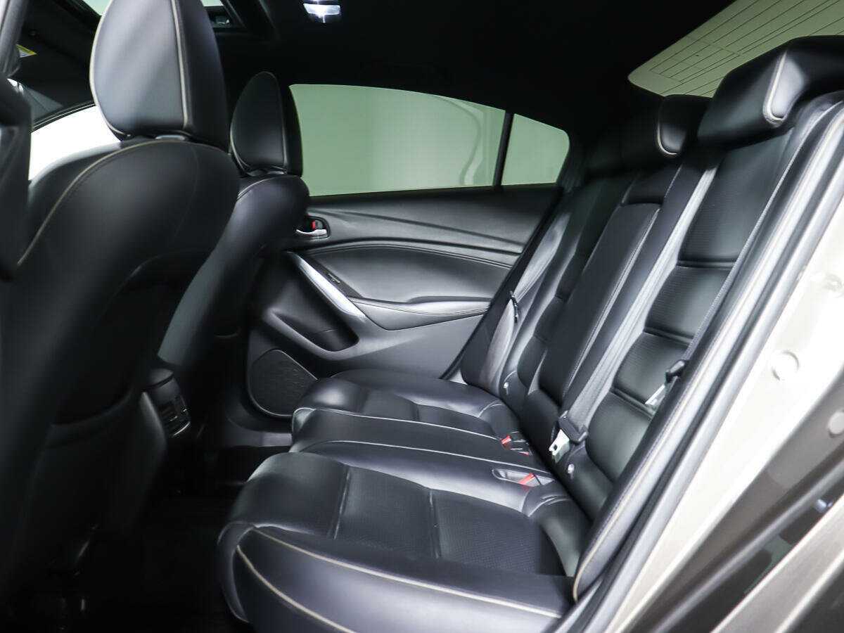 Б/У Мазда 6 2016 года. Фото: #11