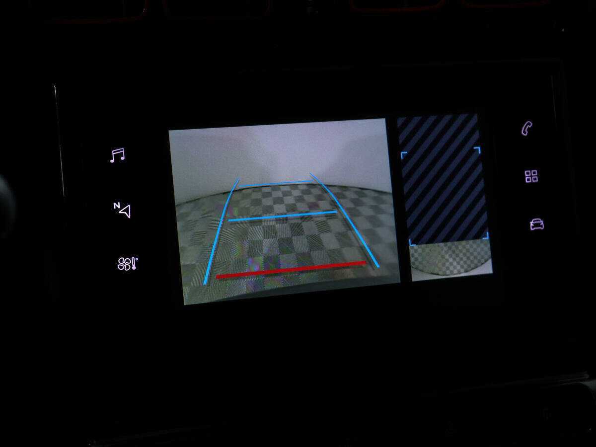 Б/У Ситроен Ц3 Эйркросс 2018 года. Фото: #11