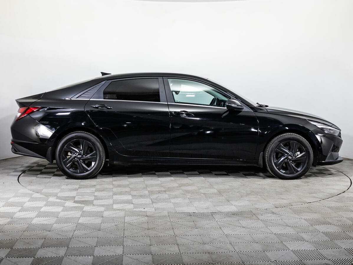 Б/У Хендай Елантра 2020 года. Фото: #3