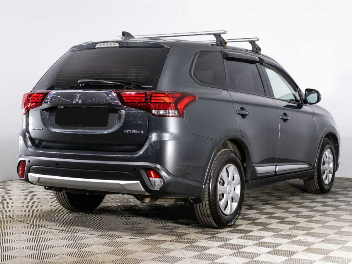 Mitsubishi Outlander 2017 года с пробегом. Фото: #4
