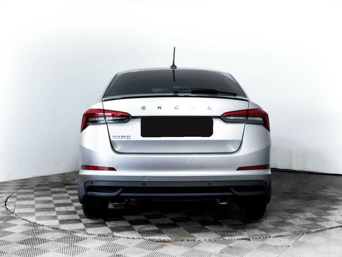 Б/У Шкода Рапид 2021 года. Фото: #4