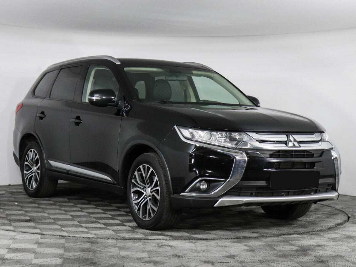 Mitsubishi Outlander 2018 года с пробегом. Фото: #2