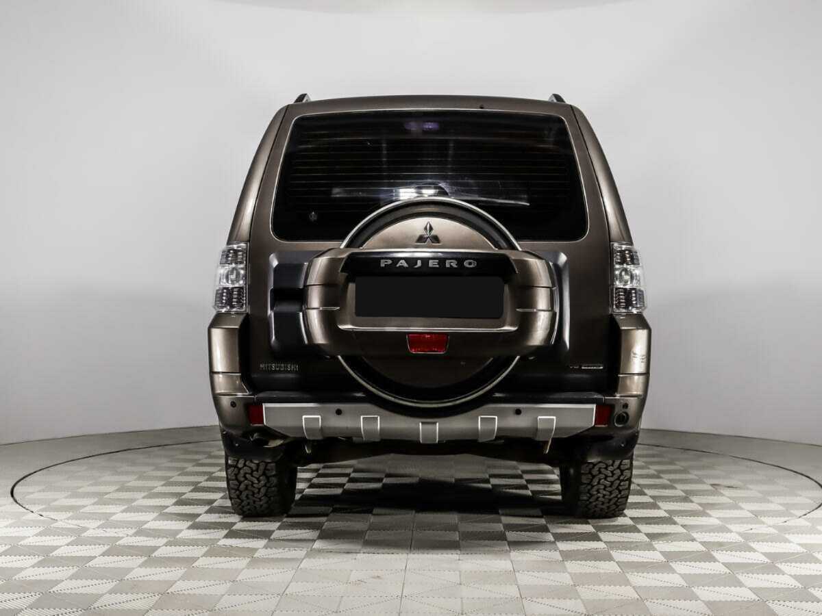 Б/У Митсубиши Паджеро 2013 года. Фото: #5