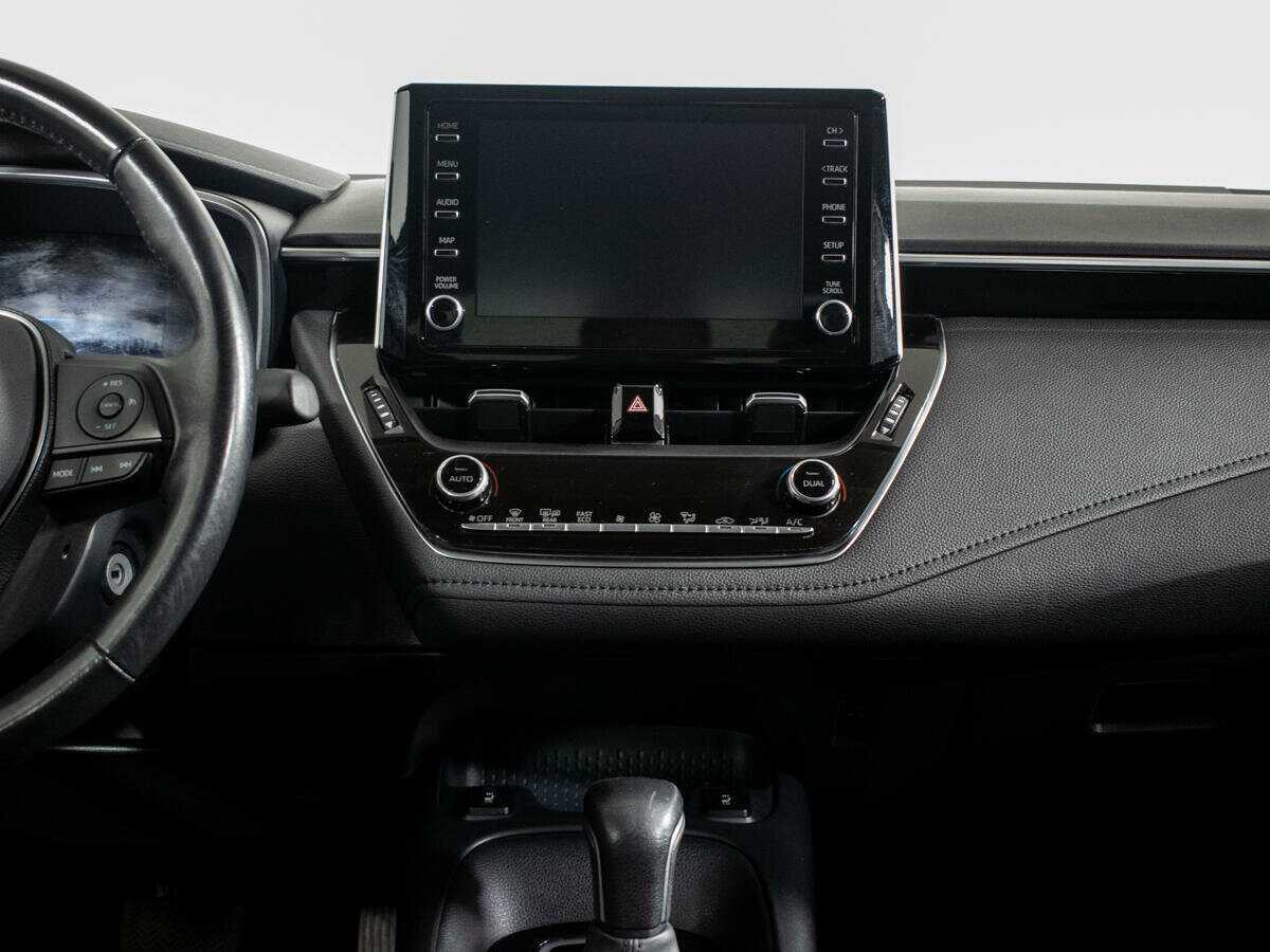 Б/У Тойота Королла 2019 года. Фото: #8