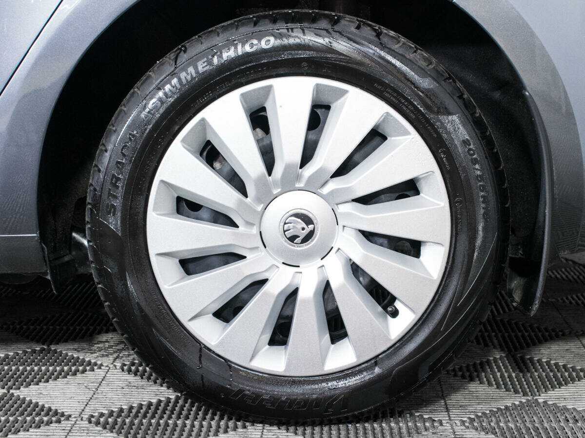 Б/У Шкода Октавия 2014 года. Фото: #15