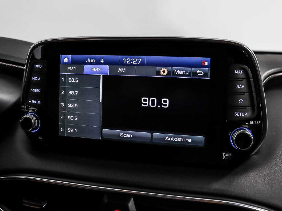 Hyundai Santa Fe 2018 года с пробегом. Фото: #16