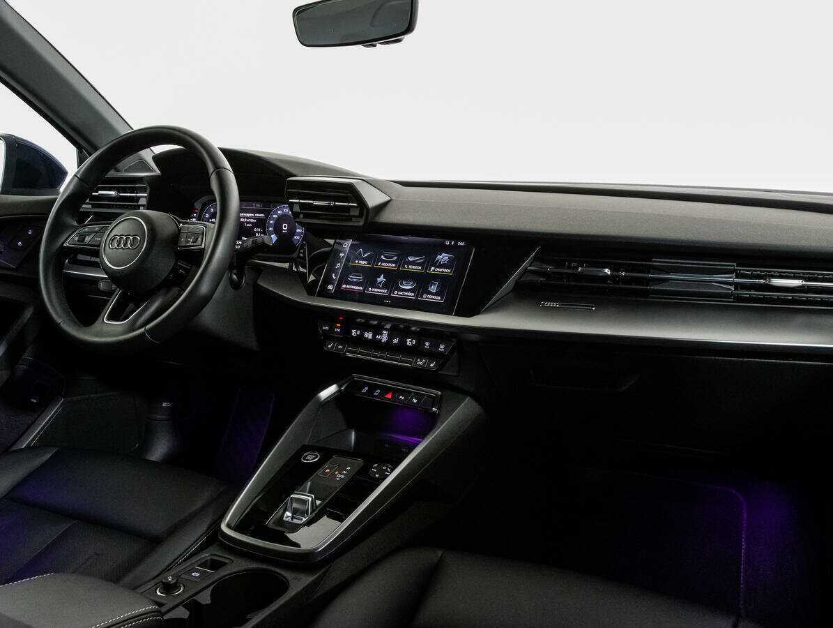 Audi A3 2021 года с пробегом. Фото: #8