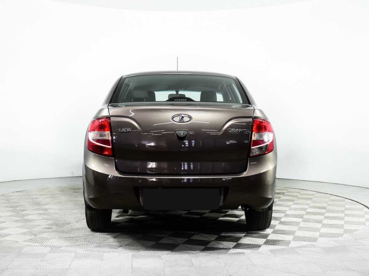 Б/У Лада (ВАЗ) Гранта 2018 года. Фото: #4