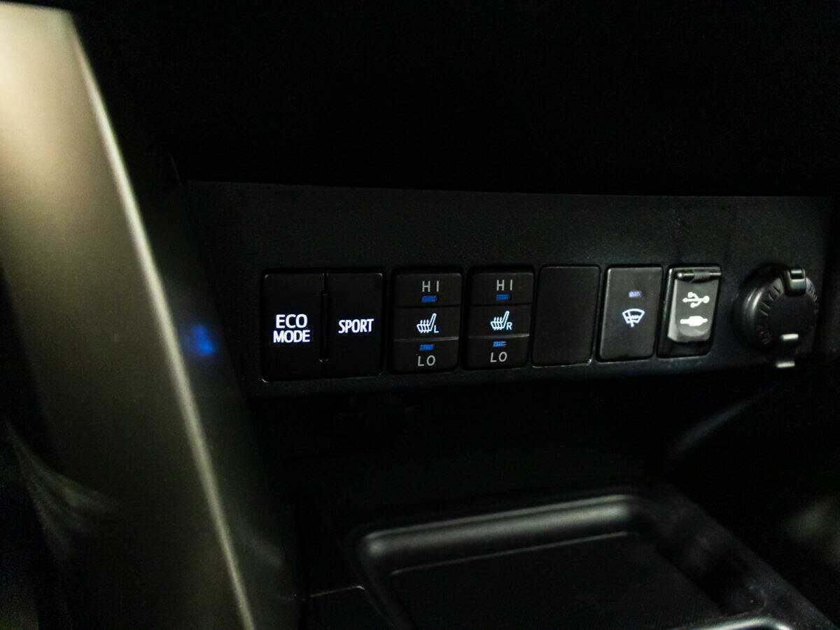 Б/У Тойота Рав4 2013 года. Фото: #18