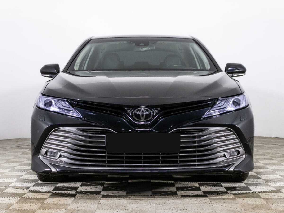 Toyota Camry 2020 года с пробегом. Фото: #1