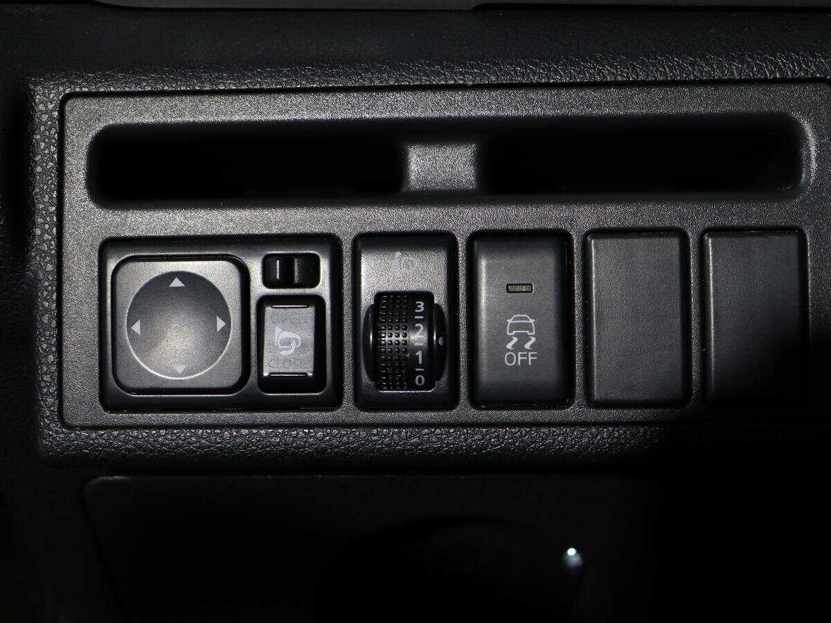 Б/У Дунфэн АИКС7 2017 года. Фото: #17