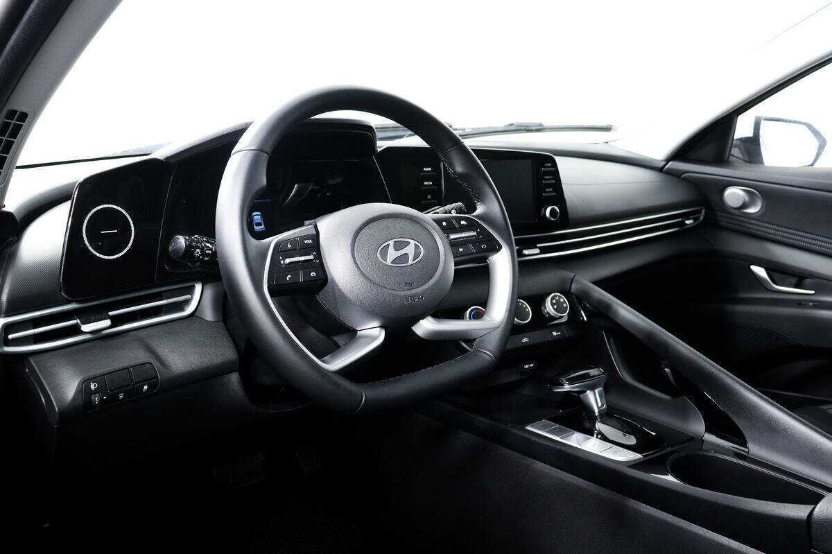 Б/У Хендай Елантра 2023 года. Фото: #12