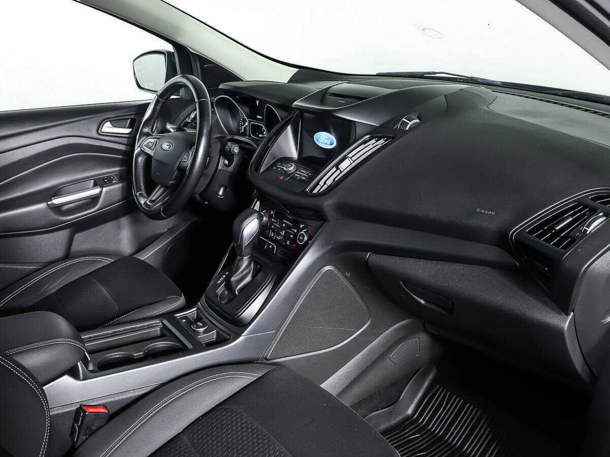 Б/У Форд Куга 2017 года. Фото: #8