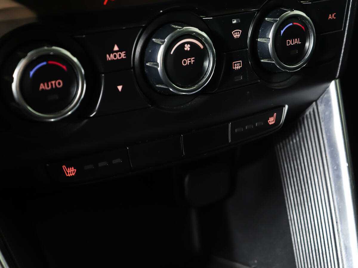 Б/У Мазда Ц-Икс-5 2015 года. Фото: #17