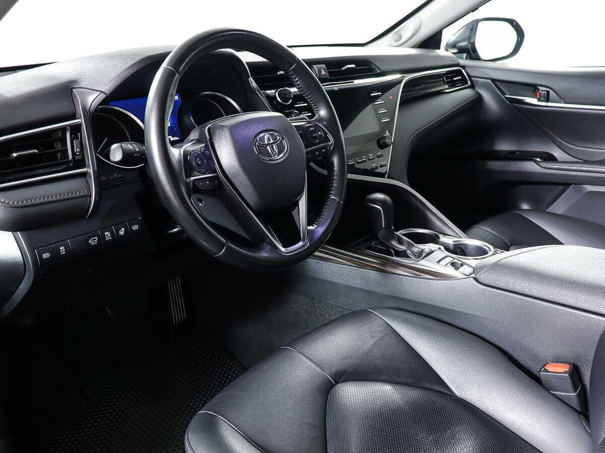 Toyota Camry 2021 года с пробегом. Фото: #14