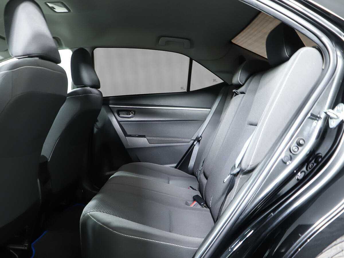 Б/У Тойота Королла 2017 года. Фото: #8