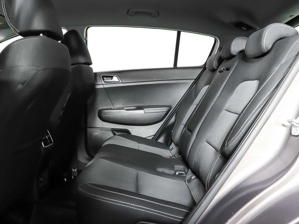 Б/У Киа Спортейдж 2018 года. Фото: #9