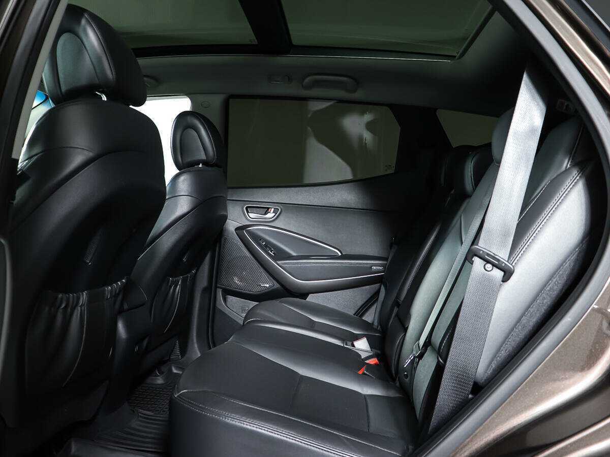 Б/У Хендай Санта Фе 2016 года. Фото: #11