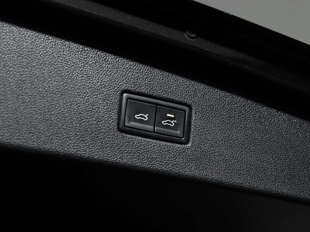 Б/У Фольксваген Тигуан 2018 года. Фото: #19