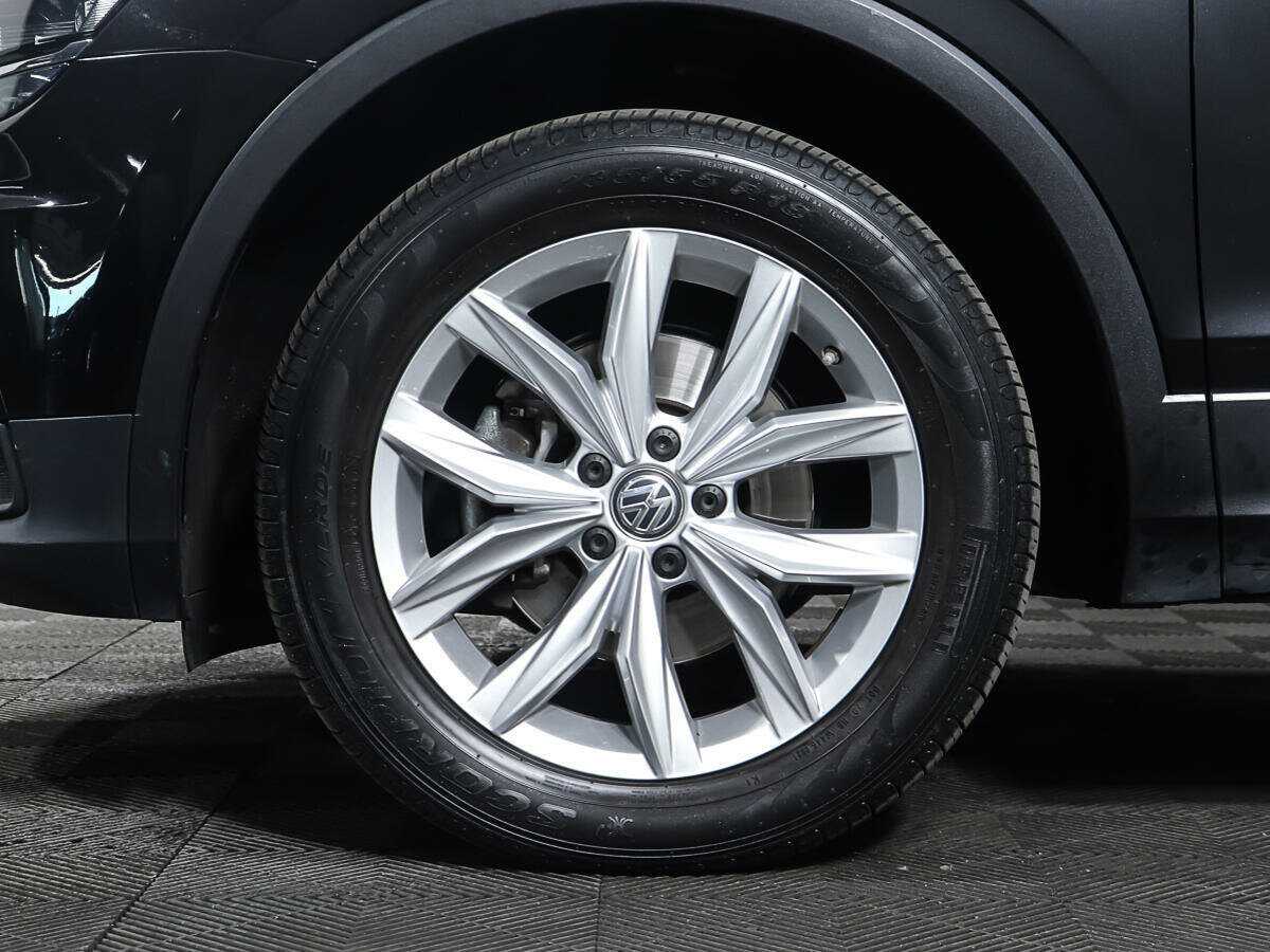 Б/У Фольксваген Тигуан 2018 года. Фото: #20