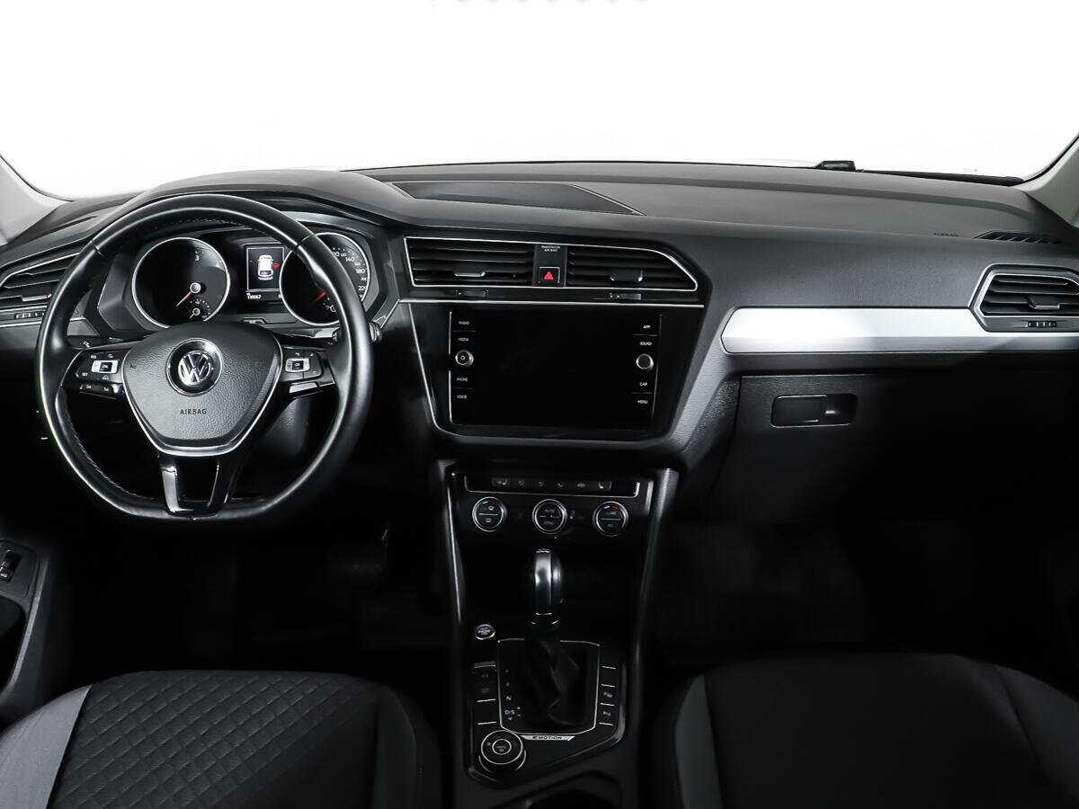 Б/У Фольксваген Тигуан 2018 года. Фото: #9