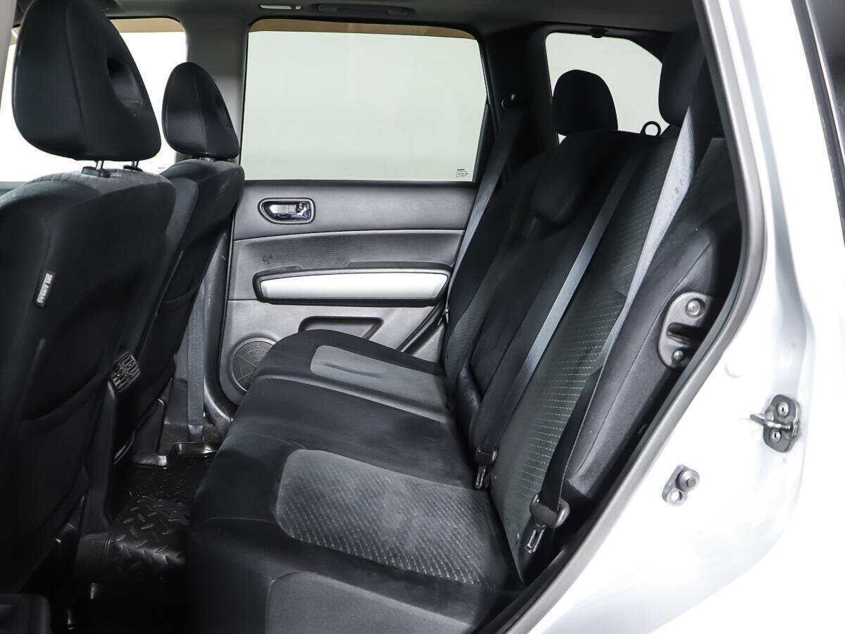 Б/У Ниссан Икс-Трейл 2013 года. Фото: #9