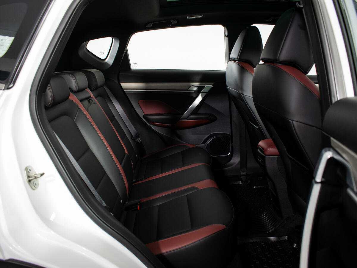 Б/У Джили Кулрэй 2023 года. Фото: #7