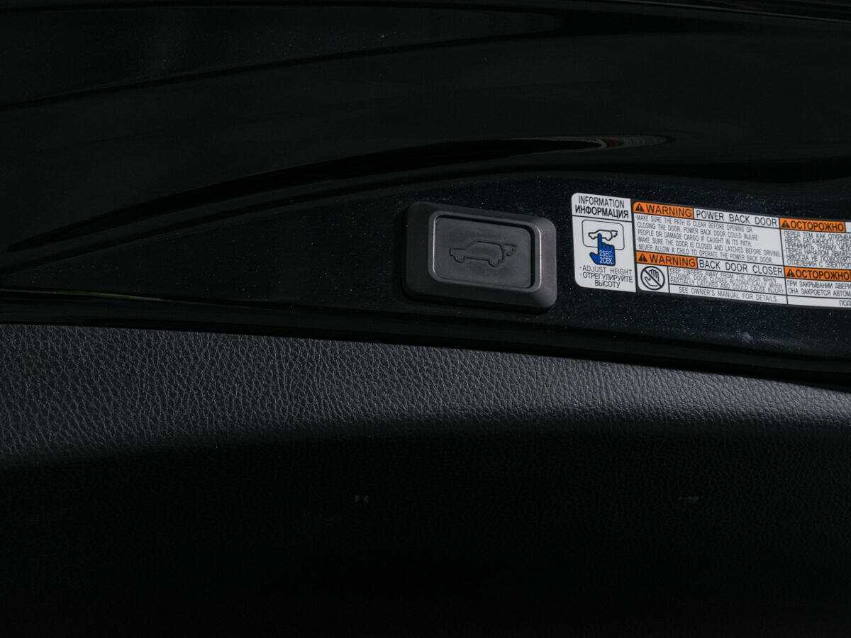 Toyota RAV4 2018 года с пробегом. Фото: #7