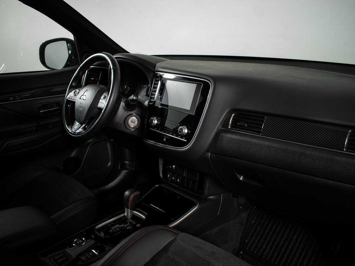 Mitsubishi Outlander 2021 года с пробегом. Фото: #6