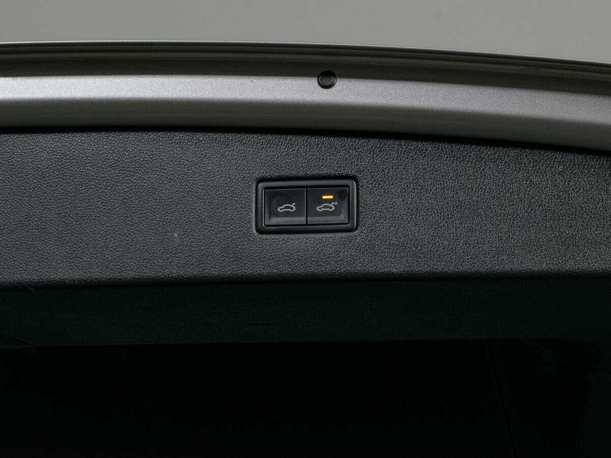 Volkswagen Tiguan 2018 года с пробегом. Фото: #8