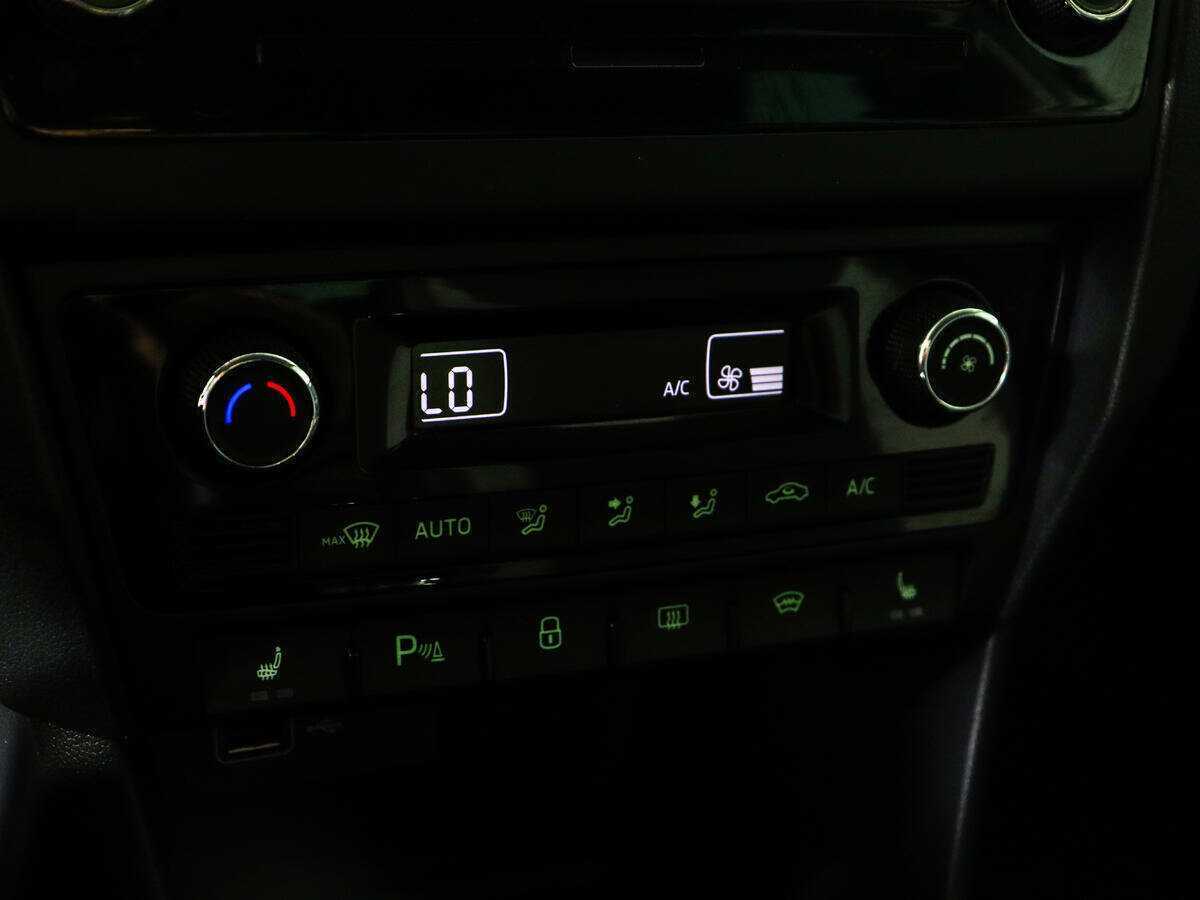 Б/У Шкода Рапид 2019 года. Фото: #15