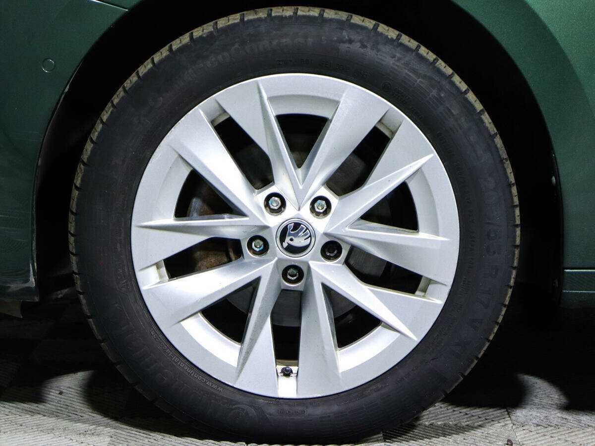 Б/У Шкода Октавия 2021 года. Фото: #19