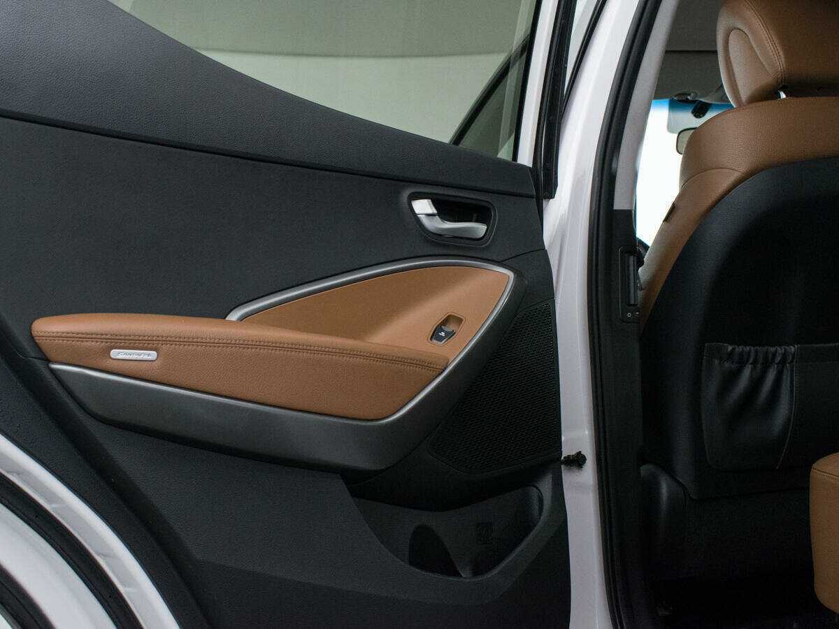 Б/У Хендай Санта Фе 2017 года. Фото: #14