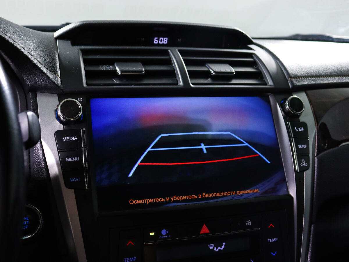 Б/У Тойота Камри 2018 года. Фото: #12