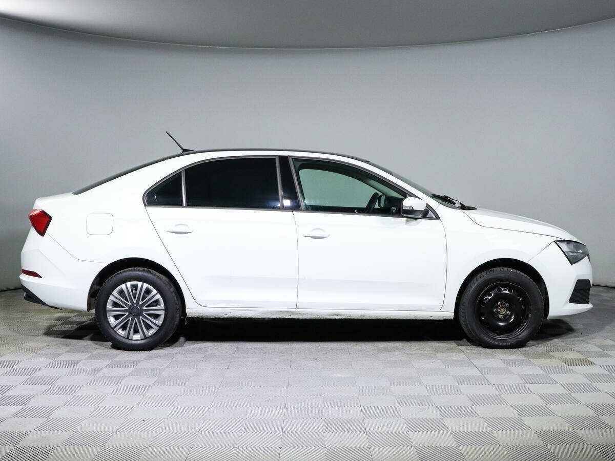 Б/У Шкода Рапид 2021 года. Фото: #3