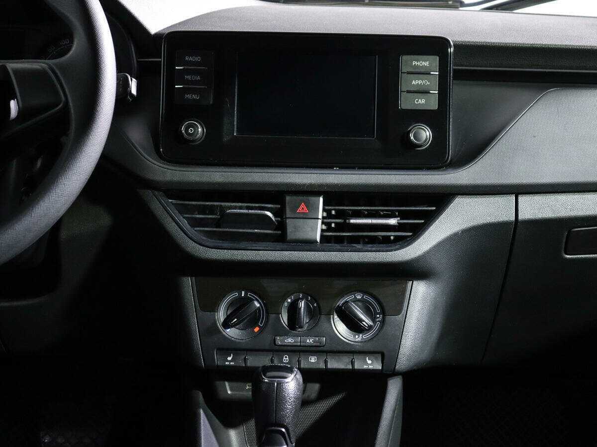 Б/У Шкода Рапид 2021 года. Фото: #12