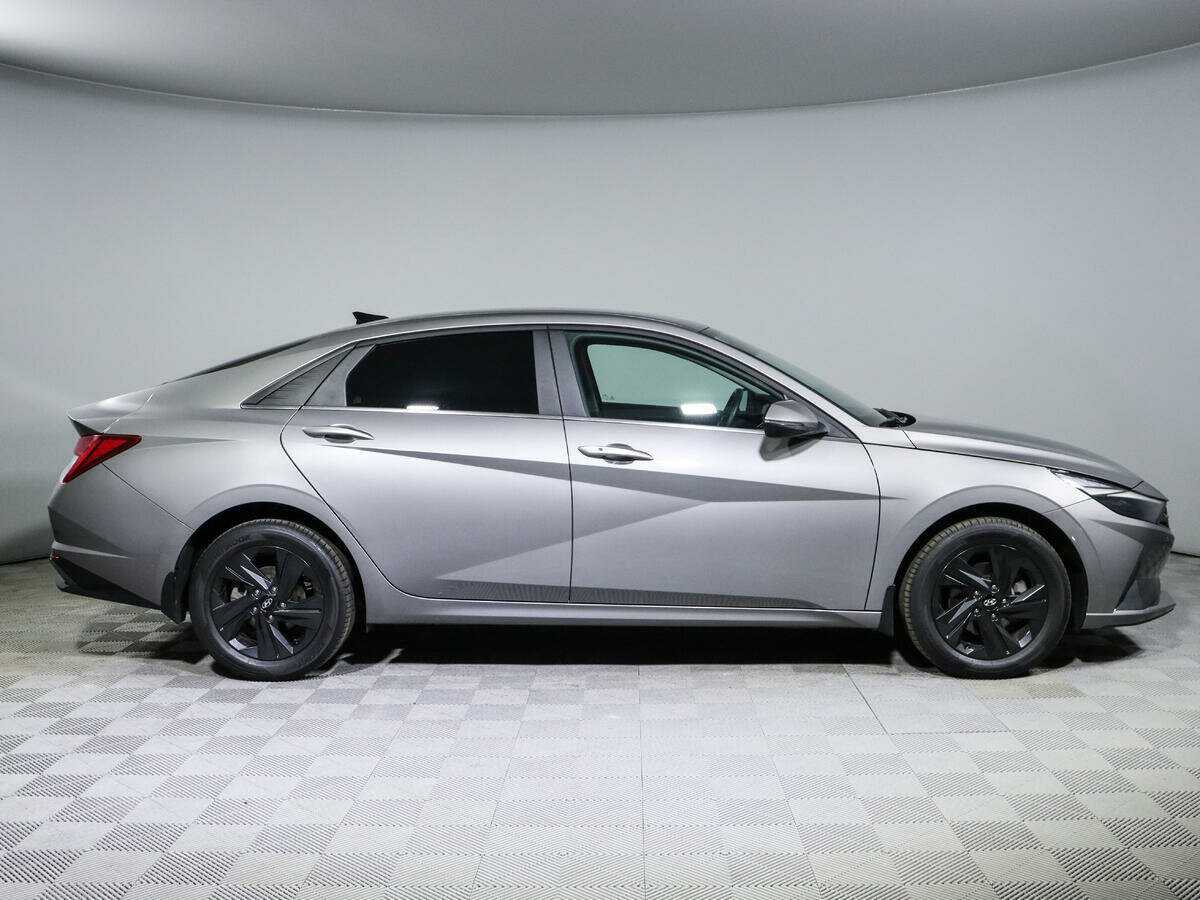 Б/У Хендай Елантра 2022 года. Фото: #3