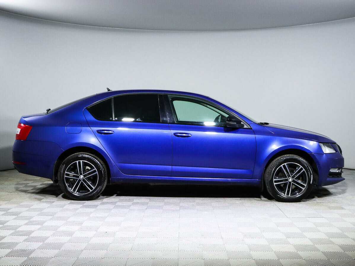 Б/У Шкода Октавия 2020 года. Фото: #3